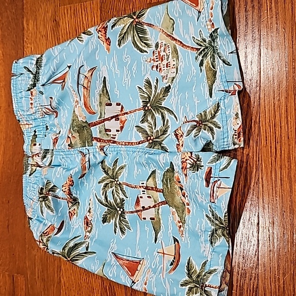 Old Navy Swim shorts - Picture 6 of 7